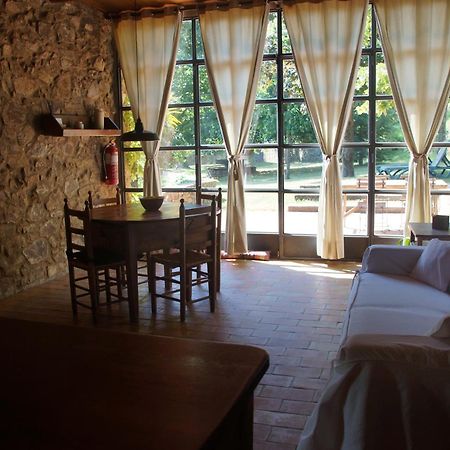 Mas Roquet Guest House มาซาเน็ต เด คาเบรนิส ภายนอก รูปภาพ